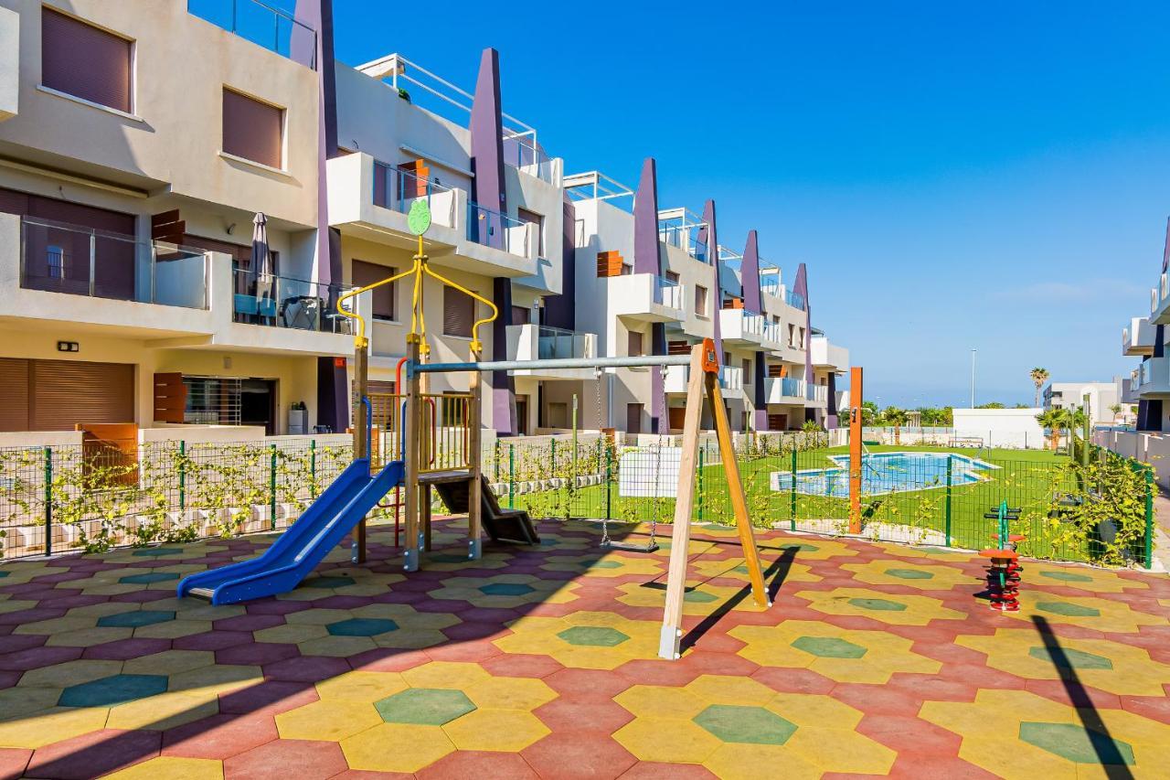 High Class 2 Bedroom Apartment With Underfloor Heating Torre de la Horadada Exteriör bild